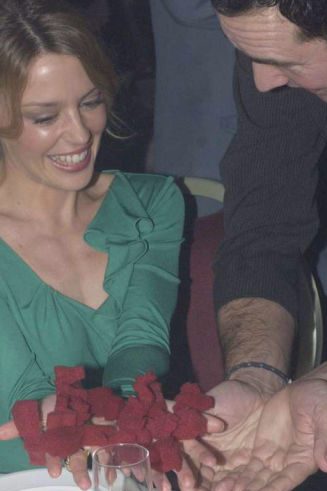 Close Up and Table Magicians
